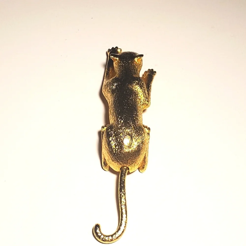 VINTAGE Leaping Leopard Brooch Emerald Glass Crystal Eyes & Moving Tail 5.25